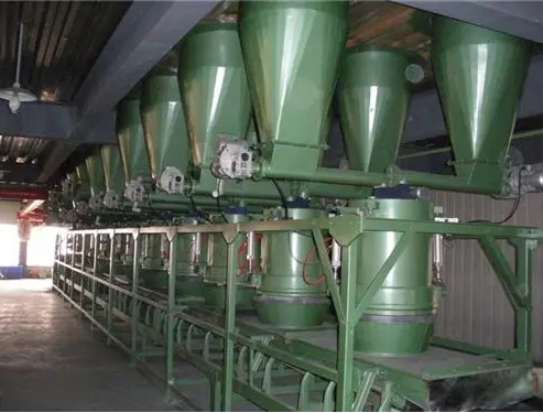 飼料塔自動(dòng)稱(chēng)重配料系統(tǒng)